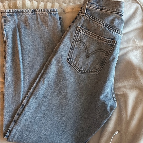 Levi's Light Blue Women's Flare Jeans - Picture 3 of 7